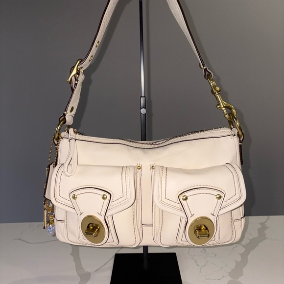 Coach Legacy <3 - Picture 7 of 15